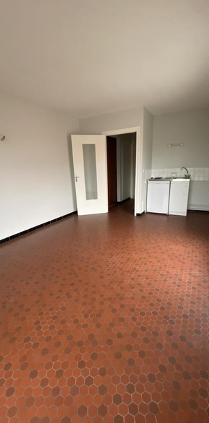 Location Appartement 1 pièce 23m² CLERMONT FERRAND 63000 - Photo 1