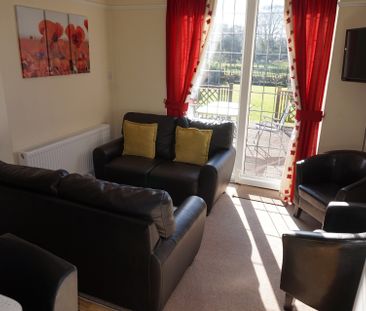 Dimsdale Parade West Room 2 - Photo 2