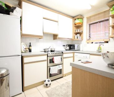 Gloucester Avenue, Slough - Photo 3