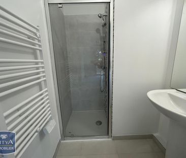 Location Appartement 4 pièces 84m² MONTEUX 84170 - Photo 4