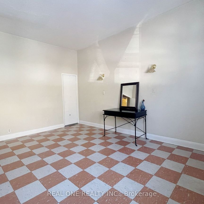 102 Twenty Fifth Street - Photo 1