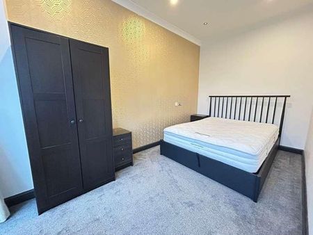 Burne Jones, Bennetts Hill, Birmingham, B2 - Photo 3