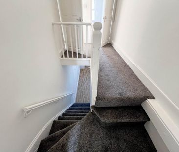 2 bedroom maisonette to rent - Photo 3