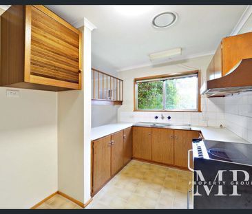 2 Bedroom House with Good Sized Yard - Photo 5