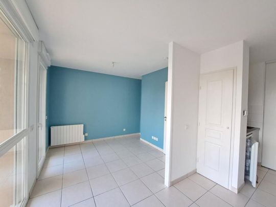 Location Appartement 1 pièce Meublé 28m² VETRAZ MONTHOUX 74100 - Photo 1
