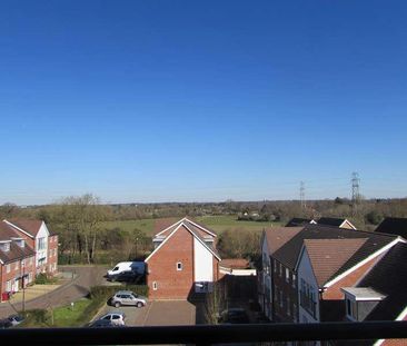Slough, SL3 - Photo 3