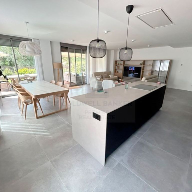 4 room luxury Apartment for rent in Salou, Spain - Photo 1