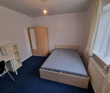 3 Bed Student Accommodation - Photo 1