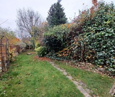 Glebe Road, Solihull - Photo 4