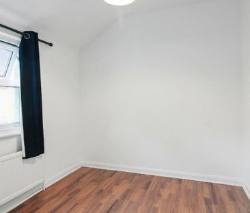 2 bedroom property to rent - Photo 4