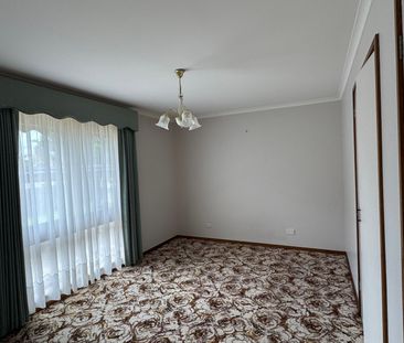 CHARMING 3 BEDROOM HOME - Photo 1