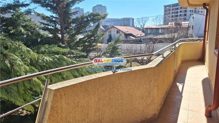 Apartament 3 camere 80 mp | Parcare - Curte | M. Aparatorii Patriei | - Photo 3