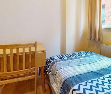 Flat share to rent - Photo 1