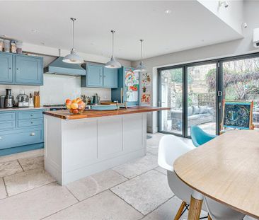 4 bedroom terraced house to rent - Photo 6