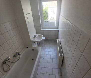 Helle 2-Raumwohnung - Balkon - Tageslichtbad mit Wanne - ideal für ... - Photo 1