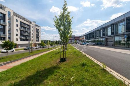 Moderní byt 1+kk k pronájmu Plzeň, Technická ulice - Photo 2