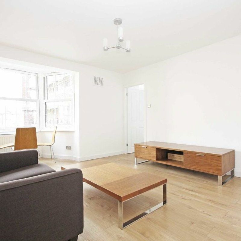 Emlyn Gardens, Shepherds Bush, W12 - Photo 1