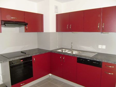 Location Appartement 3 pièces 56m² BEAUMONT 74160 - Photo 2