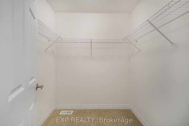 For Lease - 25 Canvas Crescent, Welland, Ontario - Photo 1