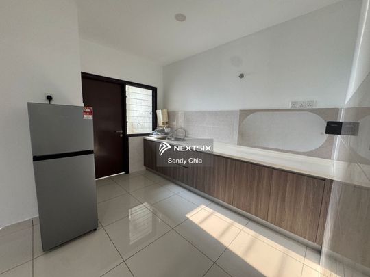 Paraiso Residence @ The Earth - Photo 1