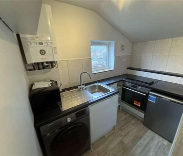 Prince Of Wales Avenue, Reading, Berkshire, RG30 - Photo 1