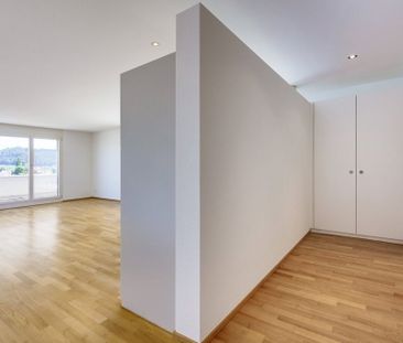 2.5 Zimmer, 76 m², 3. Stock - Foto 3