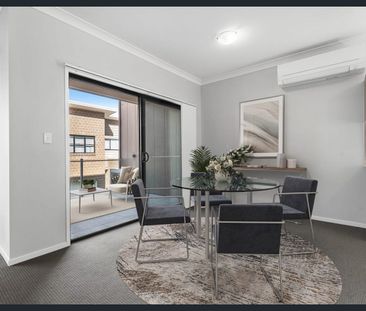 Space, Style & Convenience in Central Capalaba - Photo 2
