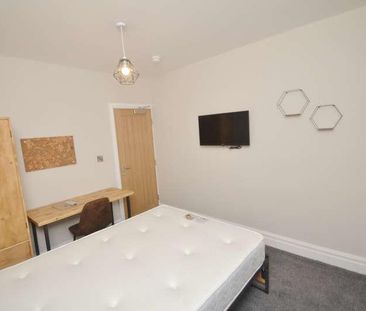 Heald Grove, Rusholme, Manchester, M14 - Photo 1