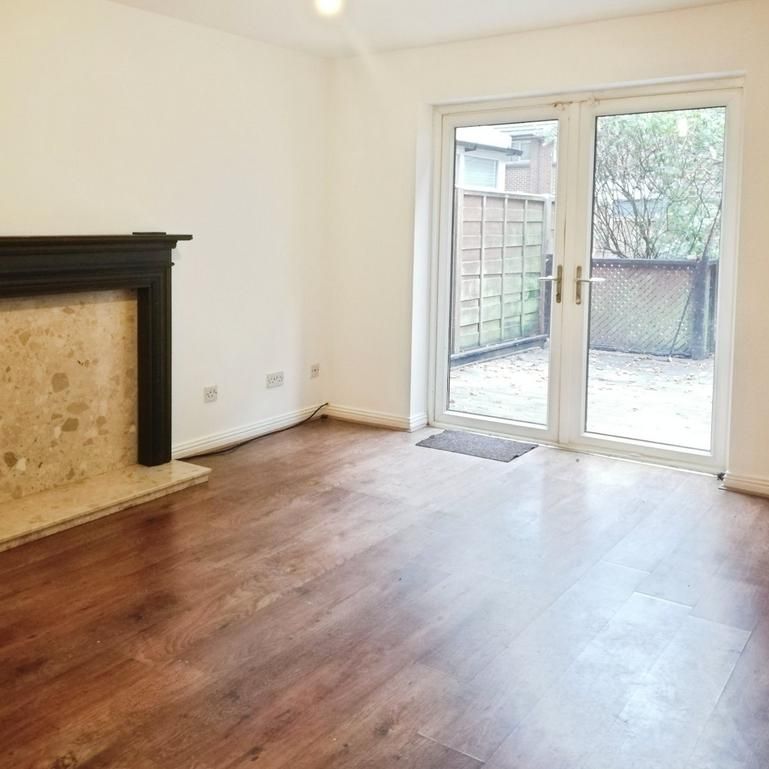 2 bedroom terraced house to rent - Photo 1