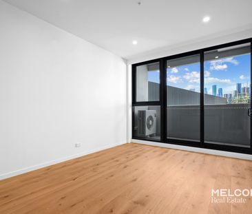 MODERN ONE-BED WITH STUDY AT GADSDEN - UNFURNISHED - Photo 2