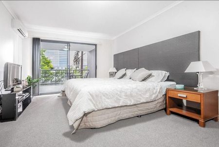 FURNISHED STUDIO APARTMENT FOR RENT IN CENTRAL LOCATION! - Photo 2