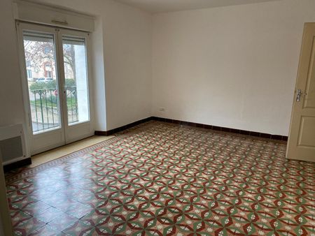 Location Appartement 3 pièces 57m² ST PAUL LE JEUNE 07460 - Photo 2