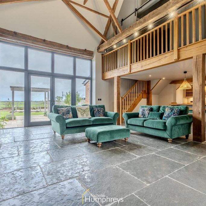 4 bedroom semi-detached house to rent - Photo 1