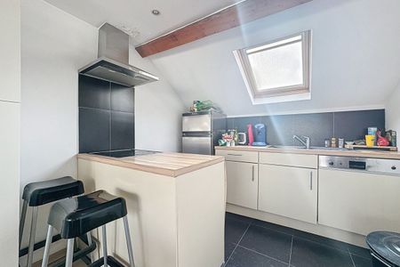 Appt meublé (+-40m²) 1ch en mezzanine / Quartier Européen. - Foto 3