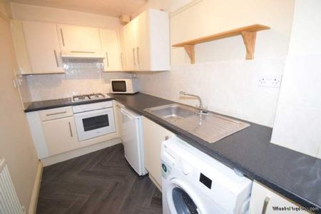 2 bedroom property to rent in Birkenhead - Photo 2