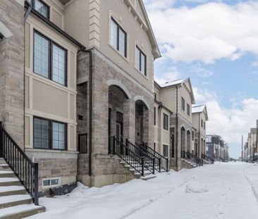 For Lease - 12 Mermot Lane, Richmond Hill, Ontario - Photo 4