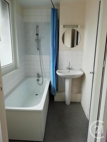 Appartement à louer 2 pièces - 28 m2 CALAIS - 62 - Photo 4