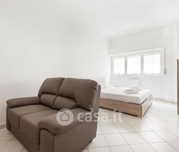 Bilocale in Affitto in Via Giuseppe Ripamonti 110 a Milano - Photo 2