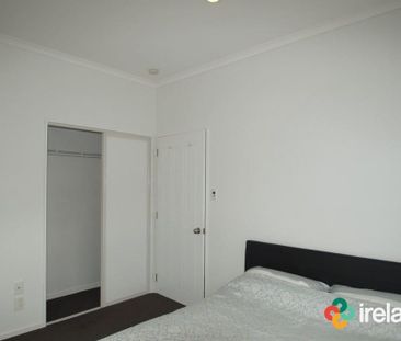 Fully Furnished 4 Bedroom House – Room 2 Available - Photo 1