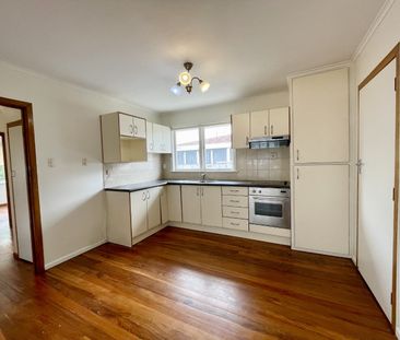 Unit 1, 5 Ti Rakau Drive, Pakuranga, Auckland - Photo 2