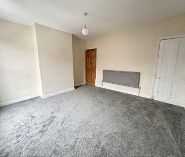 3 bedroom terraced house to rent - Photo 6