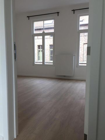 Woning met 3 slaapkamers en grote tuin LEDEBERG - Foto 2