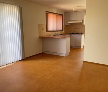 Spacious family home - Photo 4