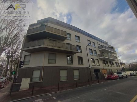 Location Appartement 3 pièces 61m² - Photo 3