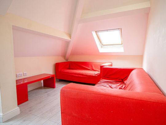 Apt 10, 31 Clarendon Road - Photo 1