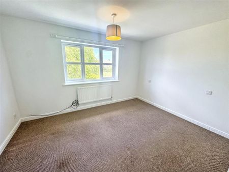 2 bedroom semi-detached house to rent - Photo 3