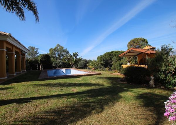 5 bed villa for long term rent, Urb. Ricmar, Marbella