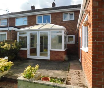 3 bedroom semi-detached house to rent - Photo 1