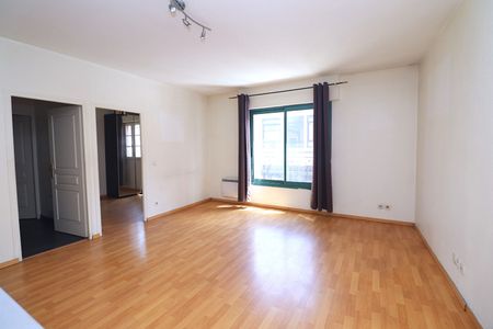 Apartment - Photo 3