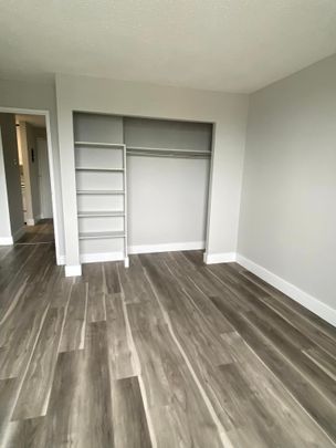 Manitoba, 364 & 424 Princeton Drive, R8N 0A2, Thompson - Photo 1